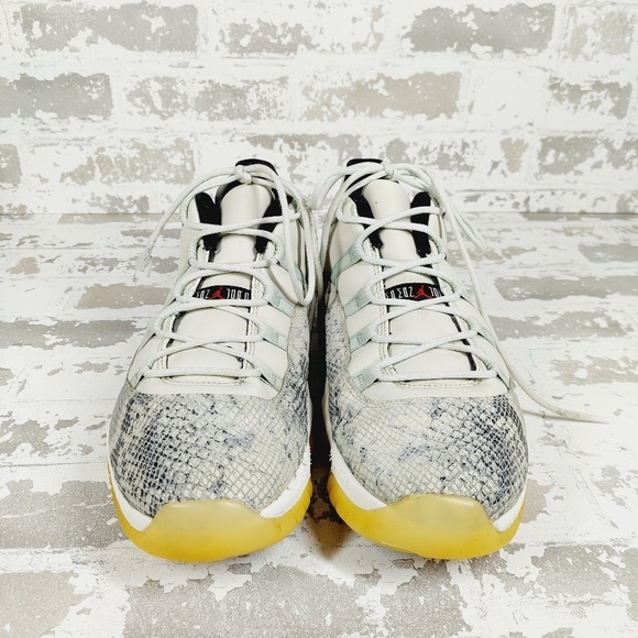 Nike Jordan 11 Retro Low Light Bone Snakeskin Lace Up Athleisure Sneakers A548 - Picture 6 of 10